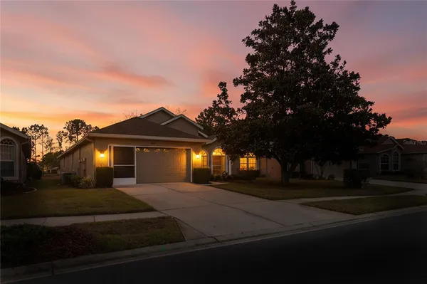 Property Slideshow image 2 of 84 | 447 greenwich cir, Spring Hill, FL, 34609