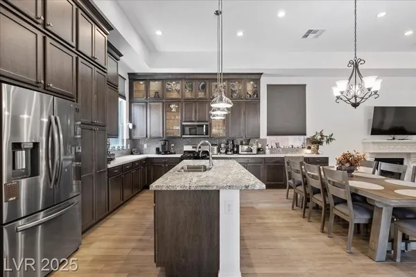 Property Slideshow image 2 of 77 | 6722 desert crimson st, Las Vegas, NV, 89148