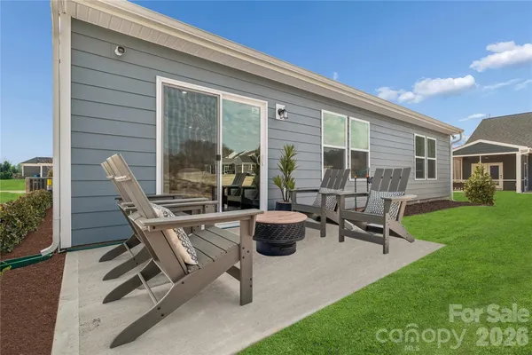 Property Slideshow image 2 of 40 | 1484 ardmore dr, Sherrills Ford, NC, 28673