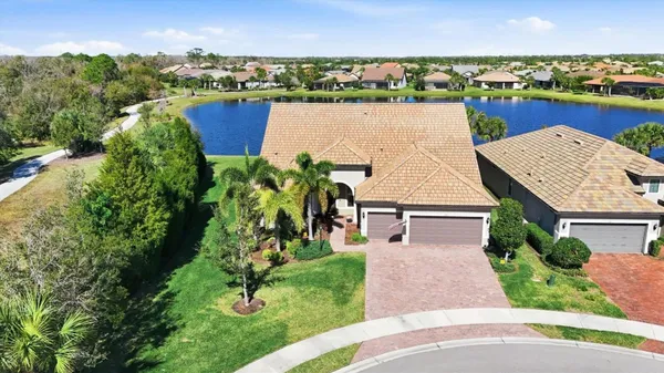 Property Slideshow image 2 of 79 | 17203 corinna pl, Bradenton, FL, 34202