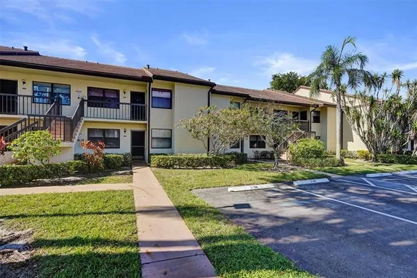 Property Slideshow image 3 of 78 | 7689 tahiti ln apt 104, Lake Worth, FL, 33467