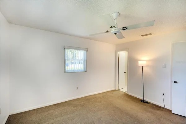 Property Slideshow image 2 of 18 | 4202 35th ave w # 7, Bradenton, FL, 34205