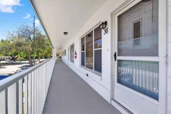 Property Slideshow image 2 of 67 | 2220 swedish dr 36, Clearwater, FL, 33763