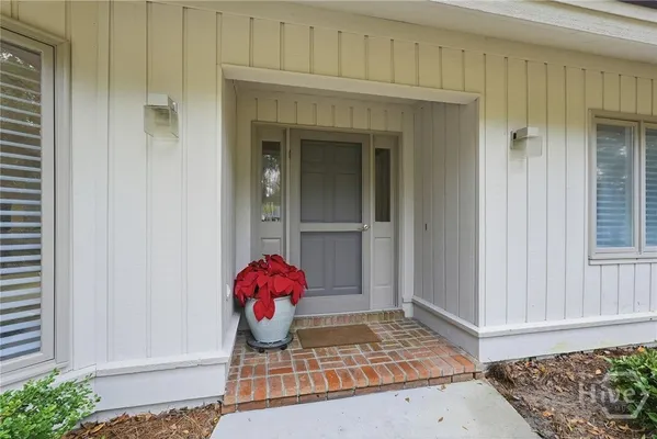 Property Slideshow image 3 of 40 | 16 hemingway dr, Savannah, GA, 31411