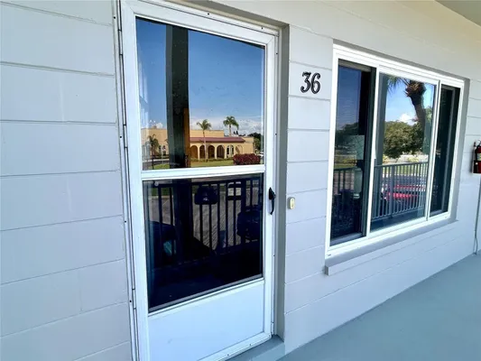 Property Slideshow image 3 of 54 | 2070 world parkway blvd 36, Clearwater, FL, 33763