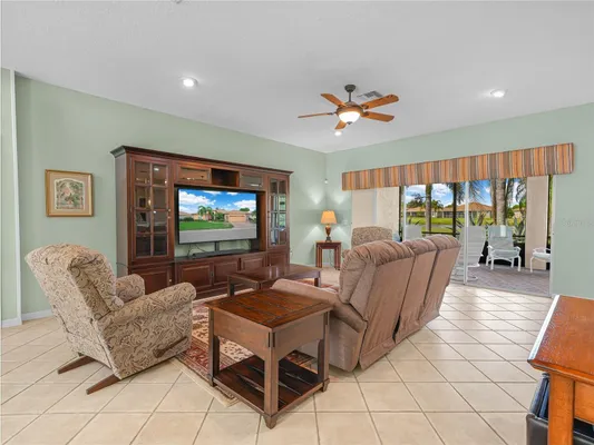 Property Slideshow image 3 of 71 | 3064 dunmore dr, Lake Wales, FL, 33859