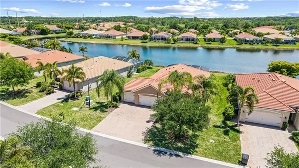Property Slideshow image 2 of 38 | 3118 apple blossom dr, Alva, FL, 33920