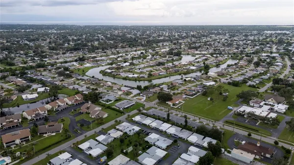 Property Slideshow image 3 of 21 | 1741 caribbean cir 13, Venice, FL, 34293