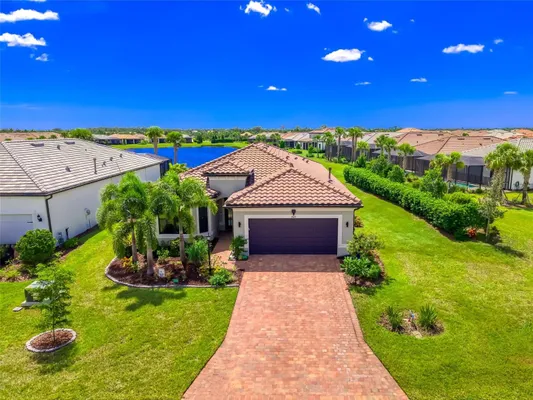 Property Slideshow image 2 of 84 | 7683 summerland cv, Lakewood Ranch, FL, 34202