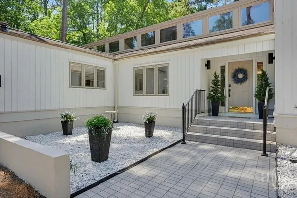 Property Slideshow image 3 of 39 | 115 wickersham dr, Savannah, GA, 31411