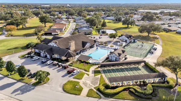 Property Slideshow image 2 of 44 | 3828 wildcat run, Lakeland, FL, 33810