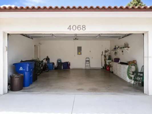 Property Slideshow image 2 of 28 | 4068 wilshire cir 145, Sarasota, FL, 34238