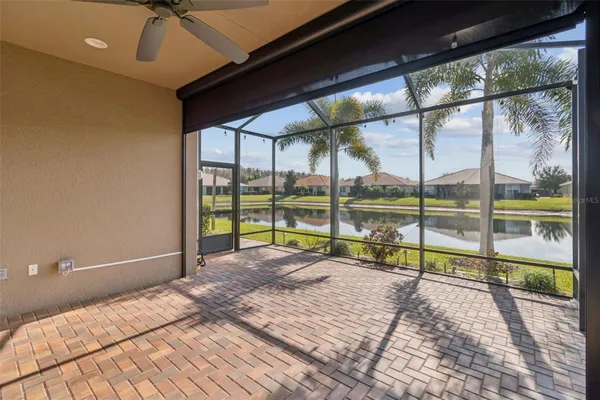 Property Slideshow image 3 of 82 | 4949 marble springs cir, Wimauma, FL, 33598