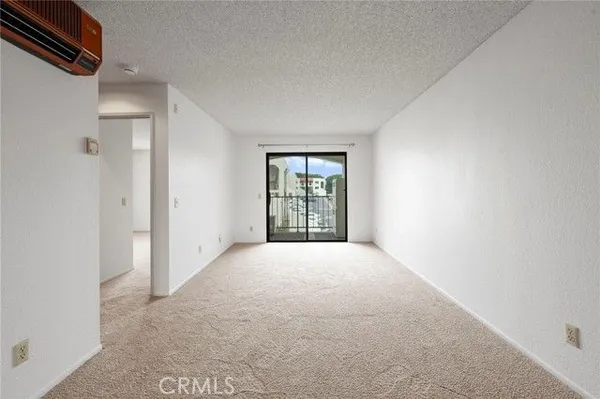 Property Slideshow image 3 of 19 | 6330 genesee ave 203, San Diego, CA, 92122