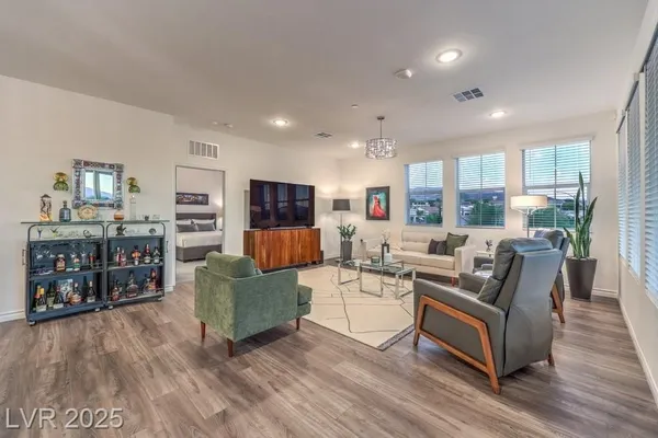 Property Slideshow image 3 of 66 | 2555 hampton rd 10304, Henderson, NV, 89052