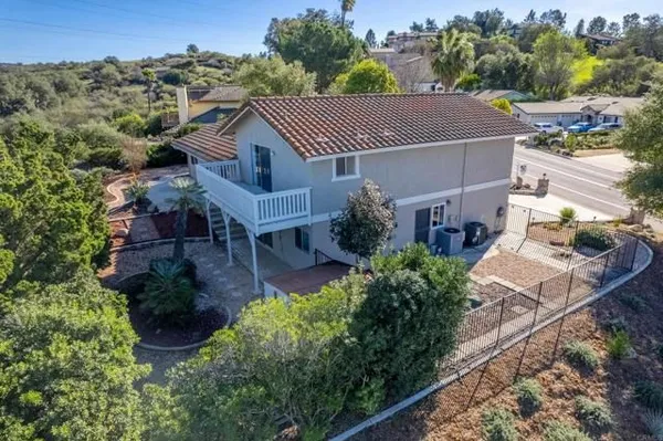 Property Slideshow image 3 of 48 | 11000 meadow glen way, Escondido, CA, 92026