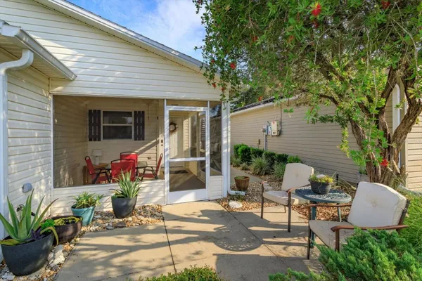 Property Slideshow image 3 of 30 | 2133 escobar ave, The Villages, FL, 32159