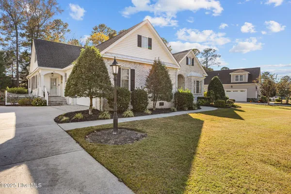Property Slideshow image 3 of 44 | 509 s middleton dr, Calabash, NC, 28467