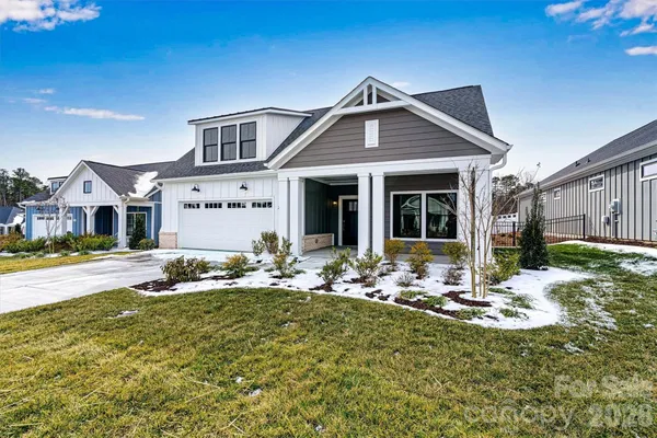 Property Slideshow image 3 of 40 | 235 alenda lux cir, Mooresville, NC, 28115