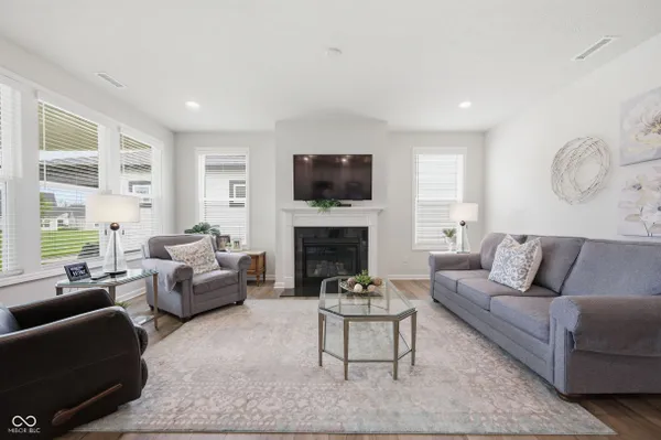 Property Slideshow image 3 of 55 | 14822 desert orchid dr, Westfield, IN, 46074