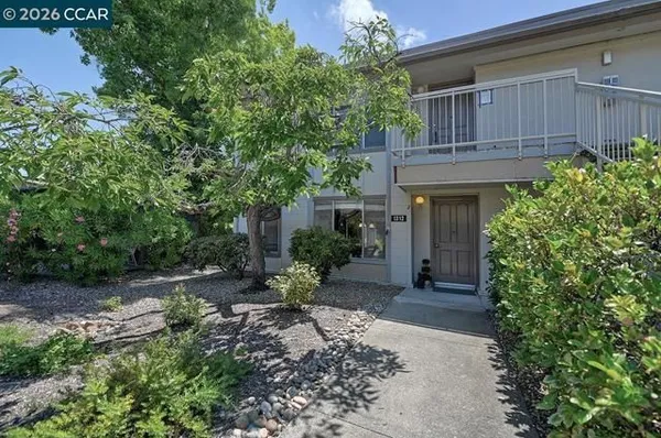 Property Slideshow image 2 of 38 | 1312 skycrest dr 2, Walnut Creek, CA, 94595