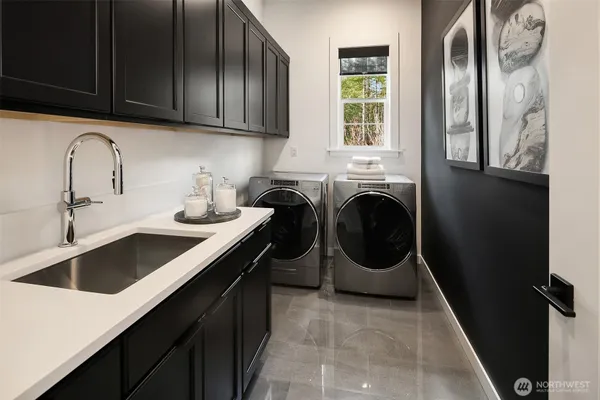 Property Slideshow image 2 of 21 | 33563 douglas ave 10, Black Diamond, WA, 98010