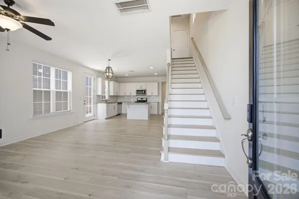 Property Slideshow image 3 of 48 | 2015 claybrook ln, Denver, NC, 28037