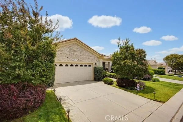 Property Slideshow image 2 of 34 | 913 avenal way, Beaumont, CA, 92223