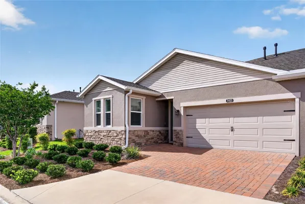 Property Slideshow image 2 of 27 | 5423 nw 33rd pl, Ocala, FL, 34482