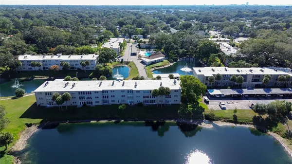 Property Slideshow image 2 of 22 | 936 virginia st 206, Dunedin, FL, 34698