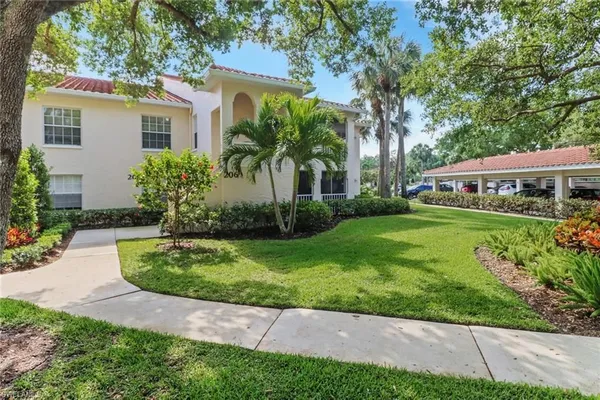 Property Slideshow image 2 of 35 | 110 siena way 206, Naples, FL, 34119