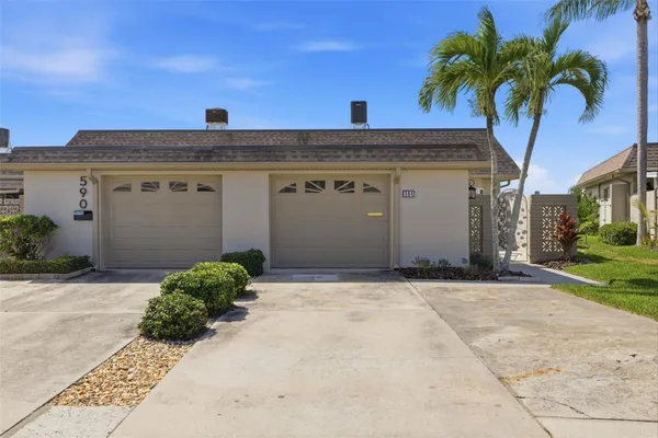 Property Slideshow image 2 of 51 | 594 boca ciega point blvd, St Petersburg, FL, 33708