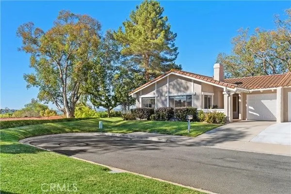 Property Slideshow image 2 of 41 | 27862 via silva, Mission Viejo, CA, 92692