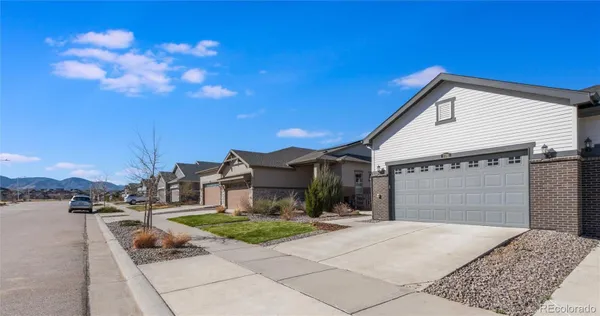 Property Slideshow image 3 of 41 | 7781 plateau creek ln, Littleton, CO, 80125