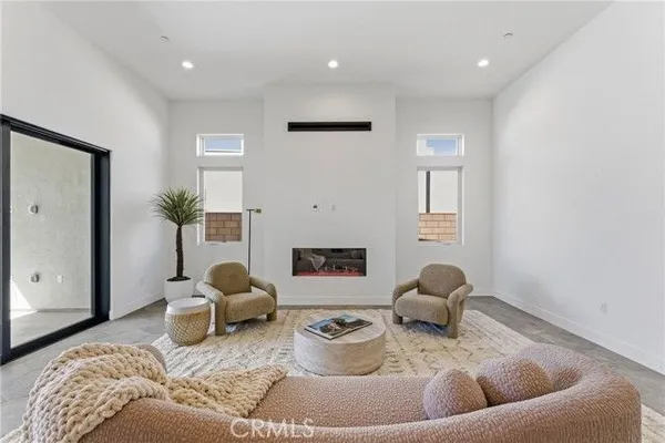 Property Slideshow image 3 of 23 | 1403 celadon st, Palm Springs, CA, 92262