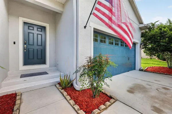 Property Slideshow image 2 of 29 | 30115 cheval st, Mount Dora, FL, 32757