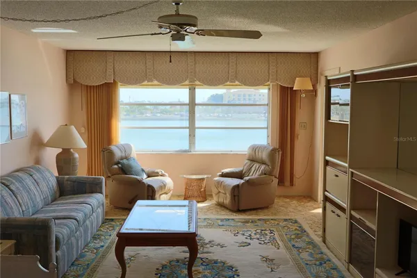 Property Slideshow image 3 of 48 | 4775 cove cir 403, St Petersburg, FL, 33708