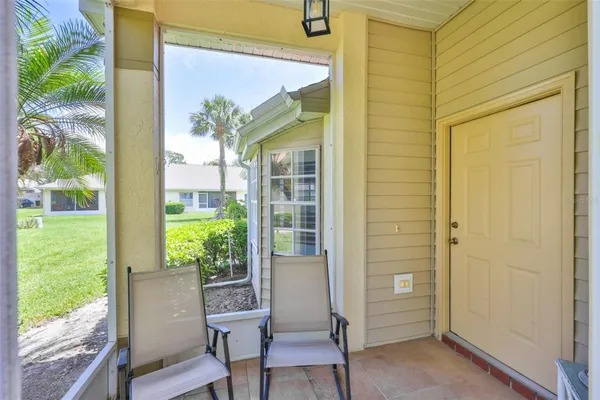Property Slideshow image 2 of 47 | 2429 new haven cir, Sun City Center, FL, 33573