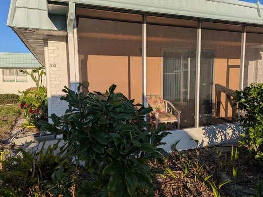 Property Slideshow image 2 of 33 | 1801 bedford ln 30, Sun City Center, FL, 33573