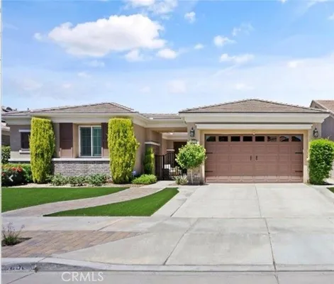 Property Slideshow image 2 of 59 | 5658 paseo famosa, Hemet, CA, 92545