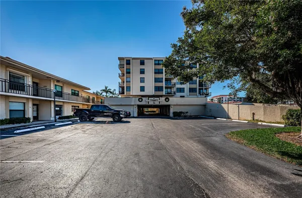 Property Slideshow image 3 of 51 | 6180 sun blvd apt 106, St Petersburg, FL, 33715