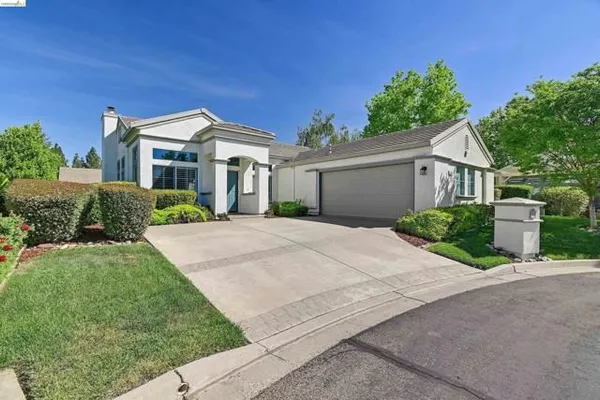 Property Slideshow image 2 of 40 | 413 cortland ter, Brentwood (Cc), CA, 94513