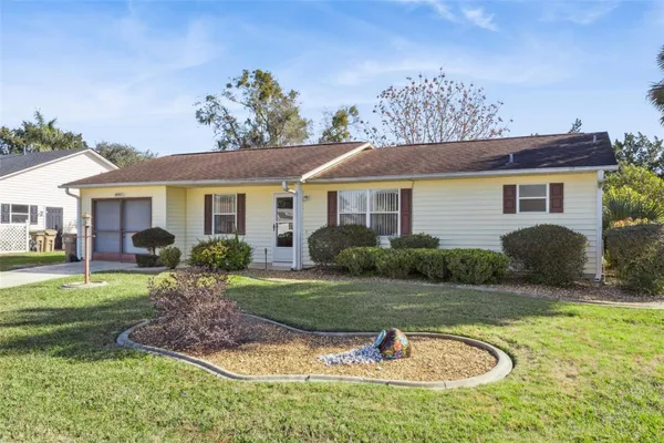 Property Slideshow image 3 of 73 | 26041 newcombe cir, Leesburg, FL, 34748