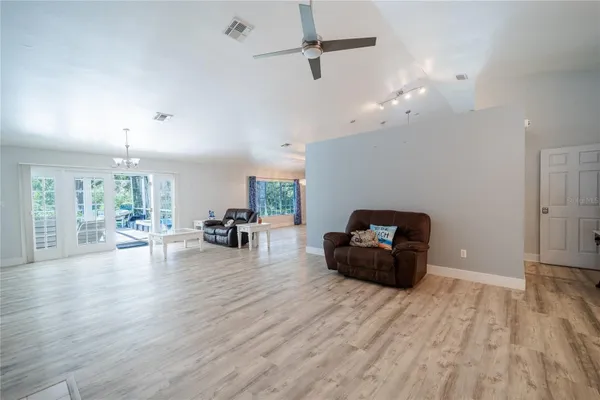 Property Slideshow image 3 of 18 | 4242 leafway cir, Leesburg, FL, 34748