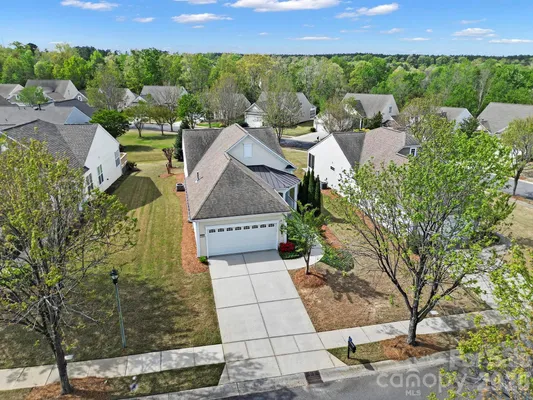 Property Slideshow image 2 of 48 | 4111 murray st, Fort Mill, SC, 29707