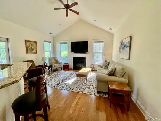 Property Slideshow image 3 of 33 | 10 maggie may way, Philipstown, NY, 10516