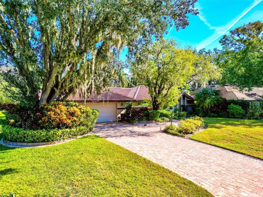 Property Slideshow image 2 of 56 | 6976 country lakes cir, Sarasota, FL, 34243