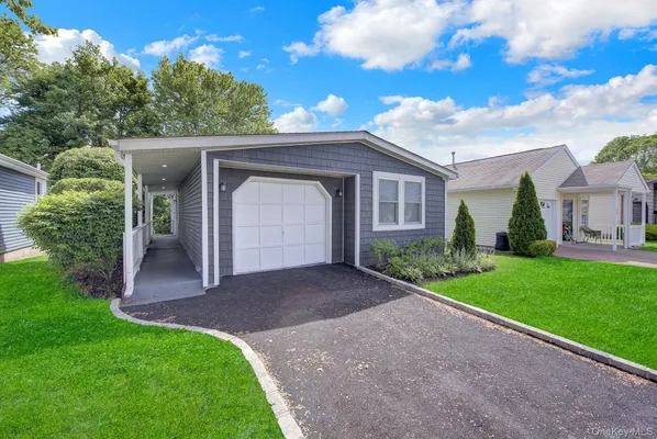 Property Slideshow image 2 of 40 | 11 a dogwood ln 11 a, Brookhaven, NY, 11949