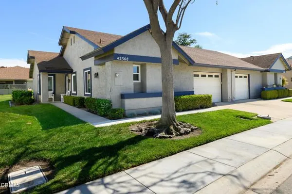 Property Slideshow image 2 of 40 | 42308 village 42 42, Camarillo, CA, 93012