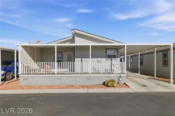 Property Slideshow image 3 of 31 | 921 montecito dr, Pahrump, NV, 89048